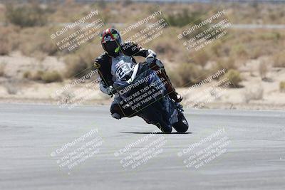 media/Oct-02-2025-Racers Edge (Thu) [[2c91cb6ab3]]/3-B Group/Session 3-Turn 16 (12pm)/